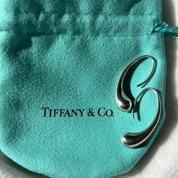 Tiffany & Co. Elsa Peretti “Teardrop” Earrings - Picture 5 of 5